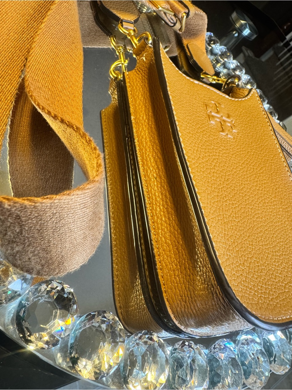 NWOT Tory Burch Thea Cellphone Crossbody Tiramisu Bag